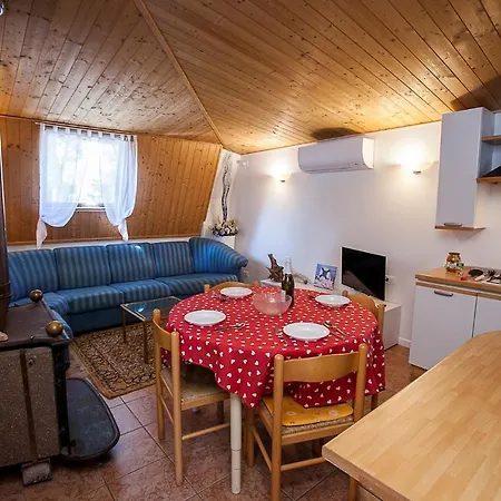 Apartment In 25070
